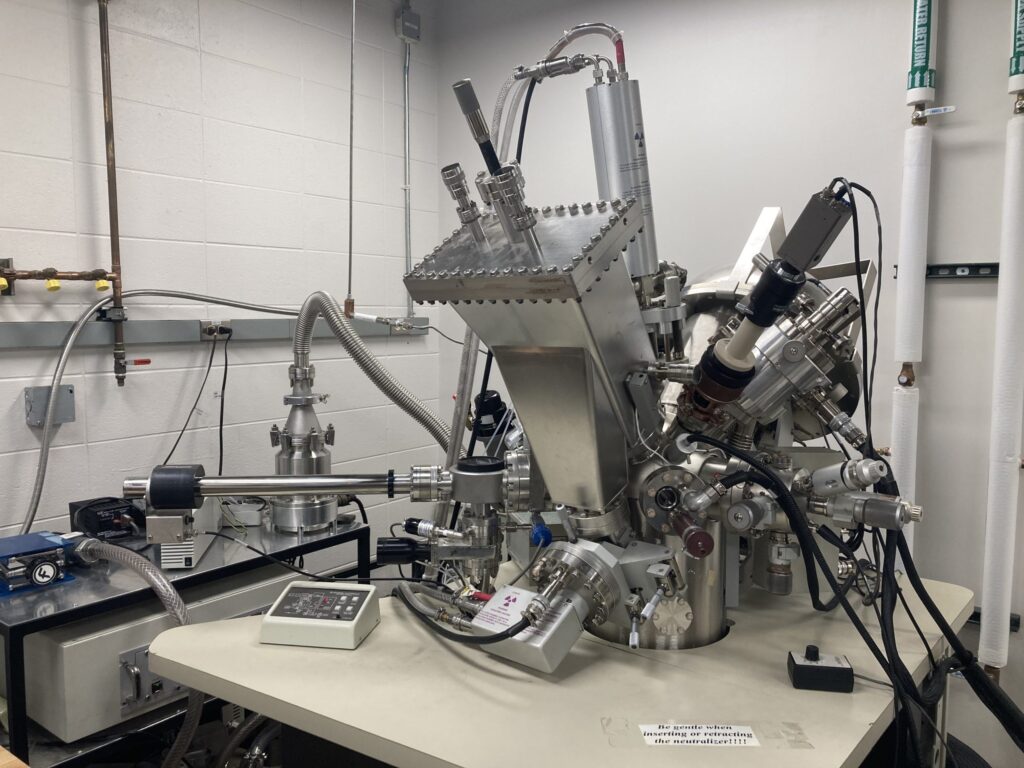 PHI Physical Electronics PE-5800 X-ray Photoelectron Spectrometer